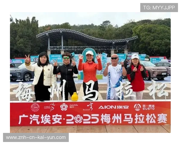 赛后球员互赠纪念品，展现友谊与尊重，赛后球员互赠纪念品,展现友谊与尊重的句子